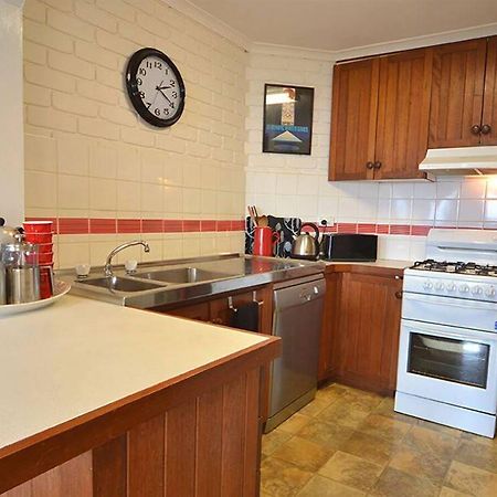 Lawlers 2 Apartamento Hotham Heights Exterior foto